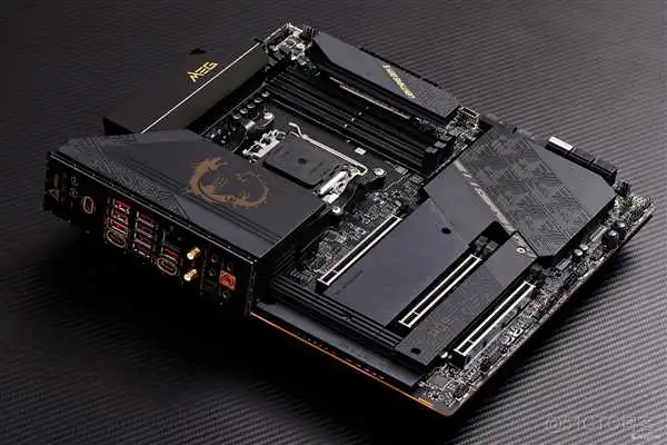 带你认识PCIe插槽!除了插显卡它还能插什么 带你认识PCIe插槽!除了插显卡它还能插什么_固态硬盘_04