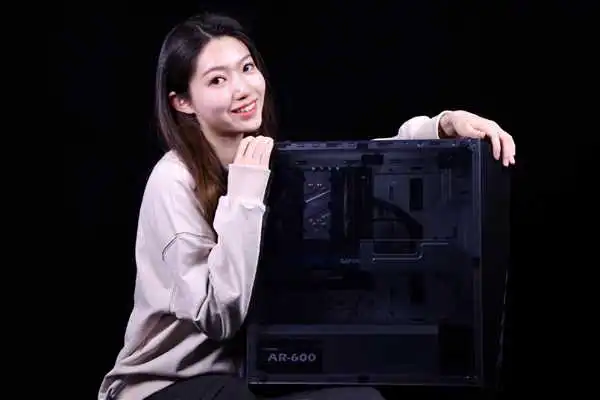 可选12代i7+RTX3070Ti！机械革命官宣“旷世”系列游戏整机：5999元起售