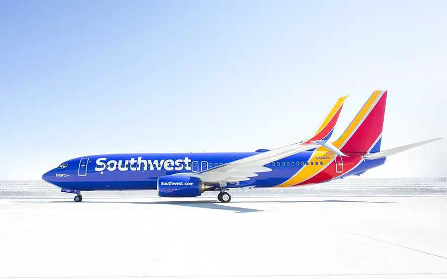 美国西南(Southwest-Airlines)航空公司飞机机身VI设计.jpg 美国西南(Southwest-Airlines)航空公司飞机机身VI设计.jpg