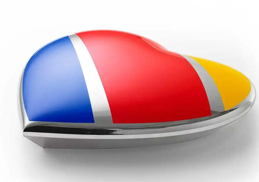 金属质感的心形logo.jpg 金属质感的心形logo.jpg